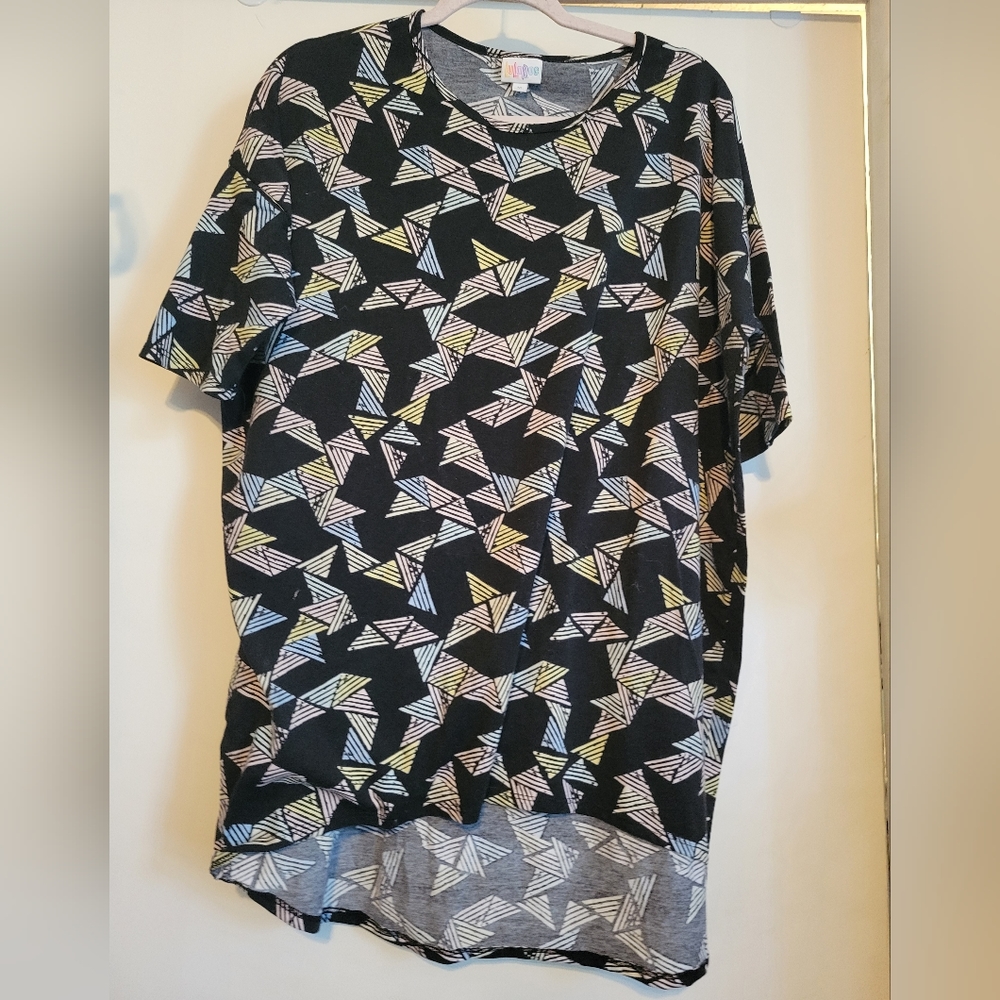 Lularoe short sleeve shirt